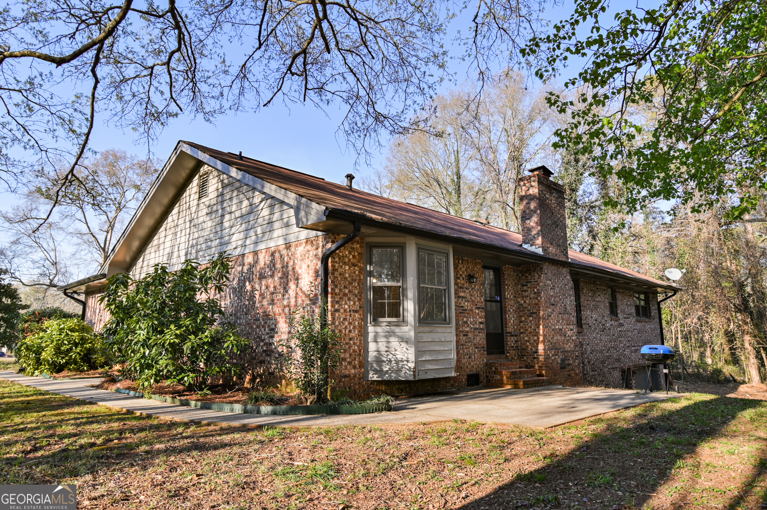 2115 Oak Hill Road Property Photo 5