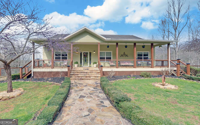 685 Barefoot Road Property Photo 1