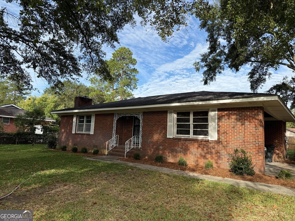 412 Roberson Street Property Photo 6