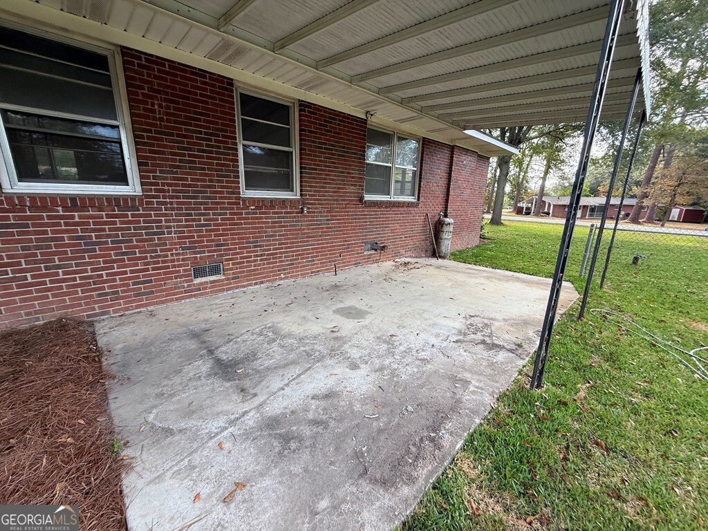 412 Roberson Street Property Photo 14