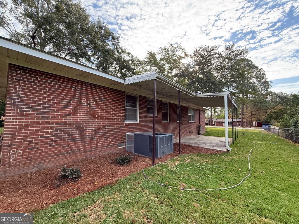 412 Roberson Street Property Photo 15