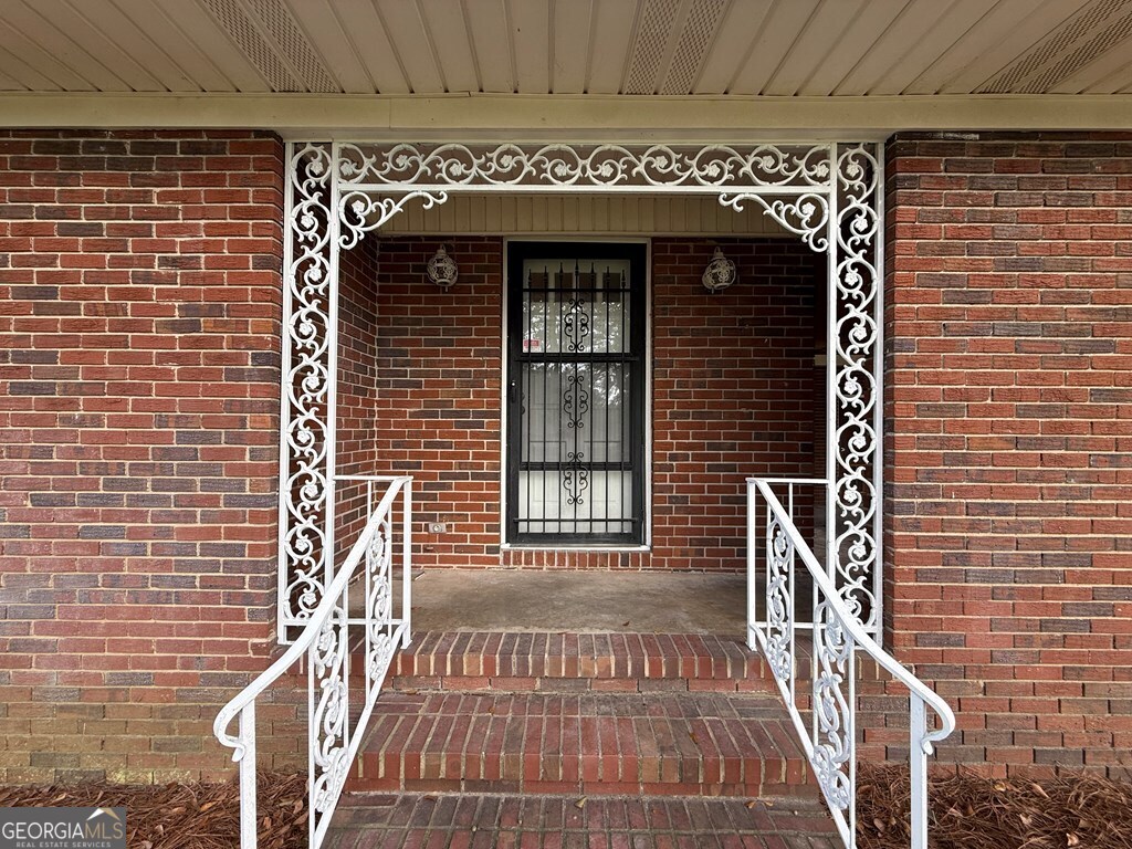 412 Roberson Street Property Photo 16