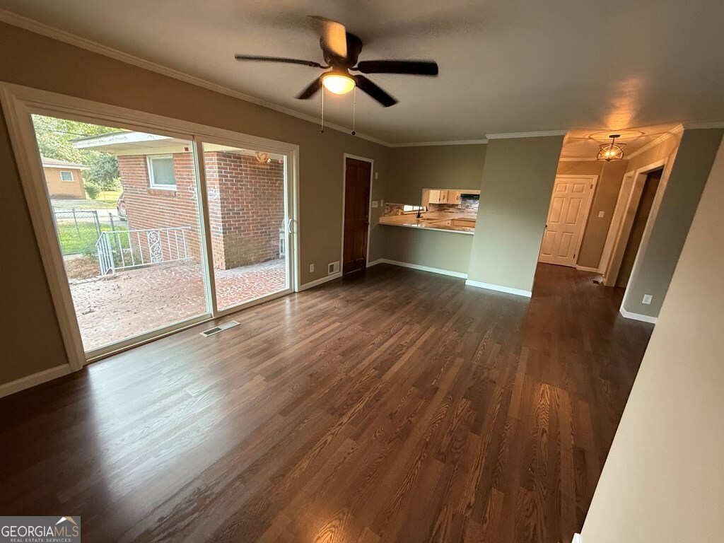 412 Roberson Street Property Photo 29