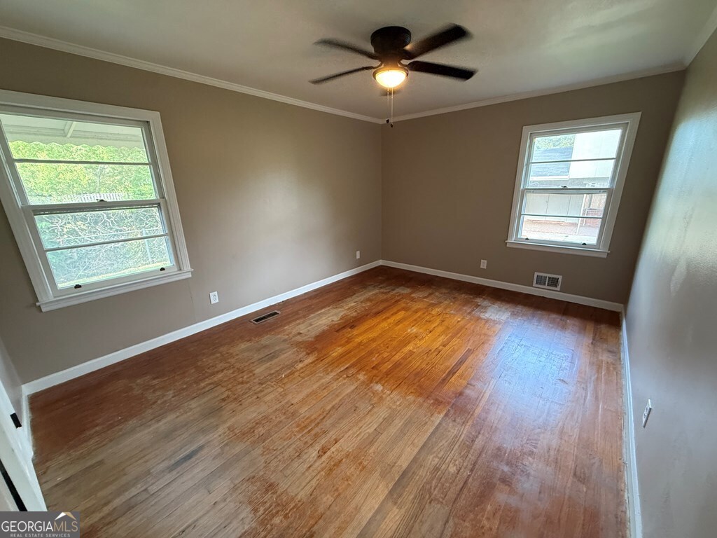 412 Roberson Street Property Photo 32
