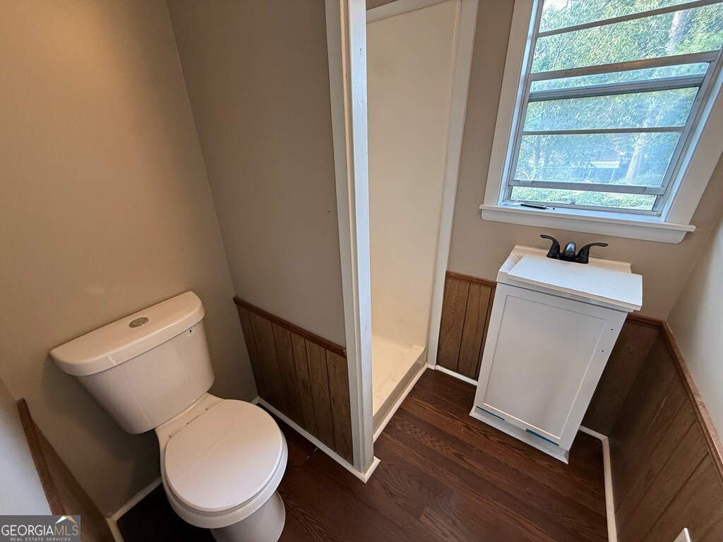 412 Roberson Street Property Photo 54