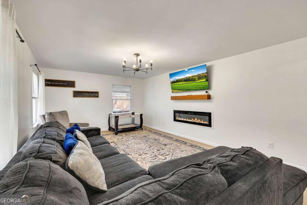2328 Carnes Road Property Photo 6
