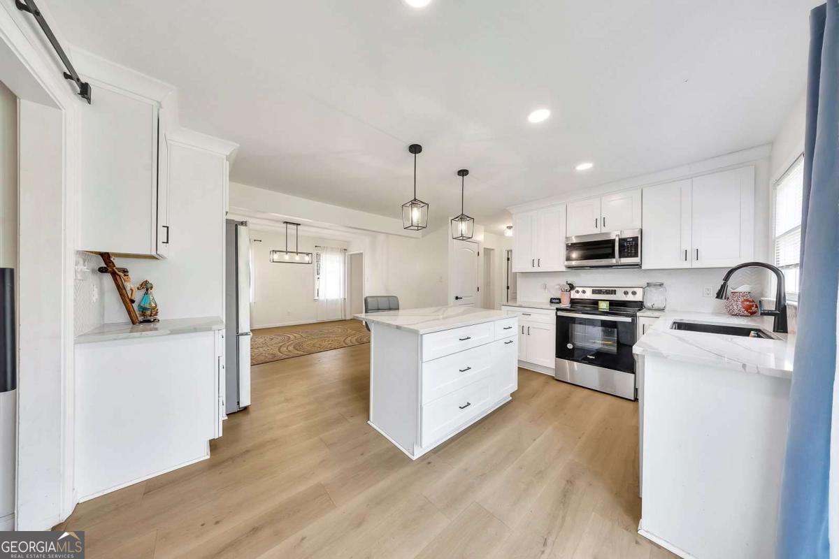 2328 Carnes Road Property Photo 13