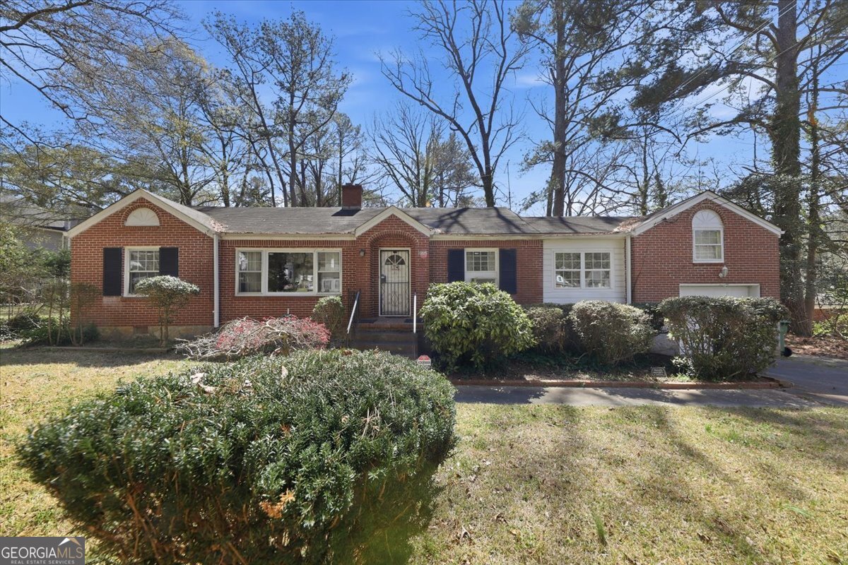 1930 Cummings Drive SW Property Photo 1