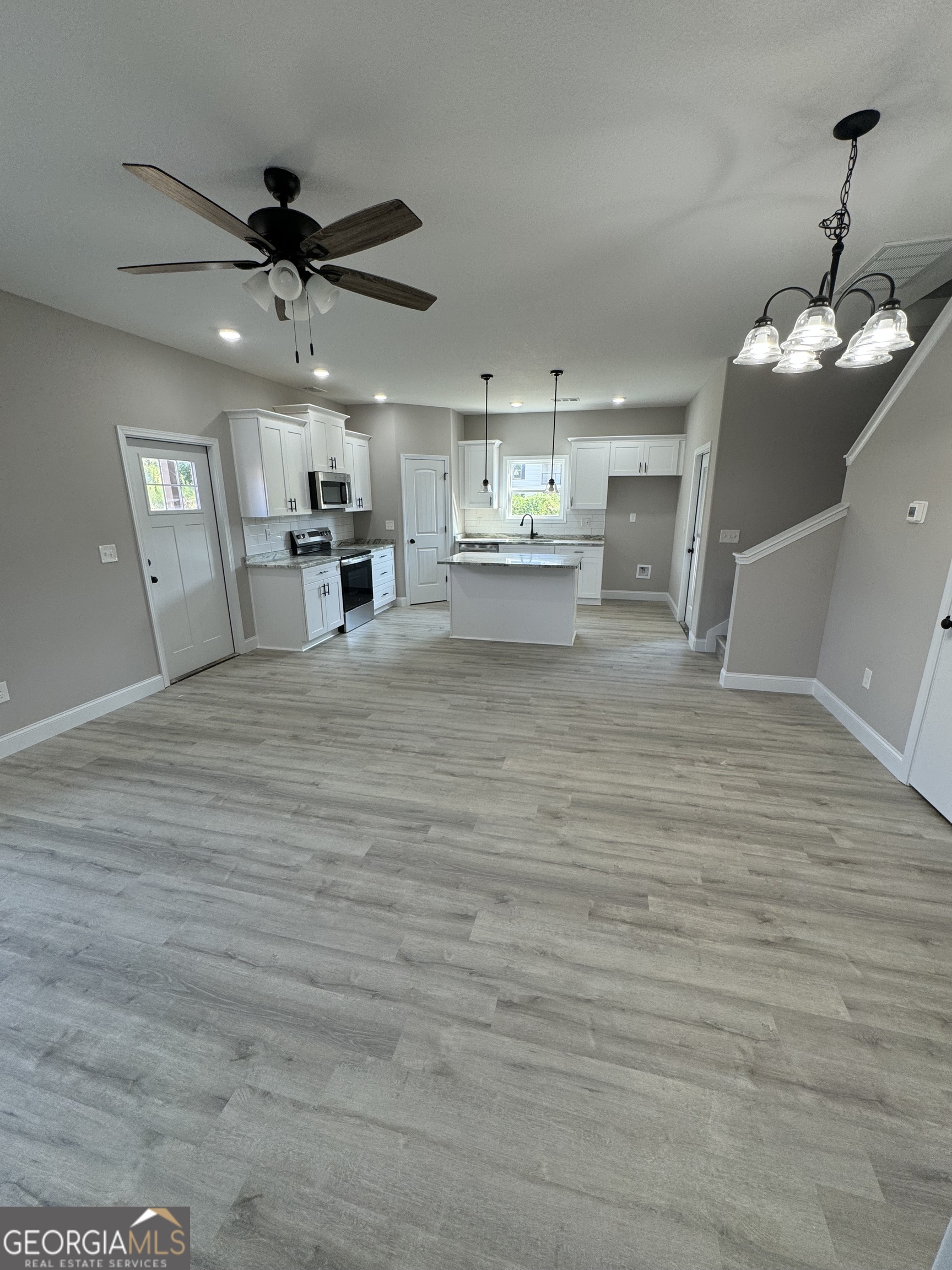 258 Beau Claire Circle Property Photo 4