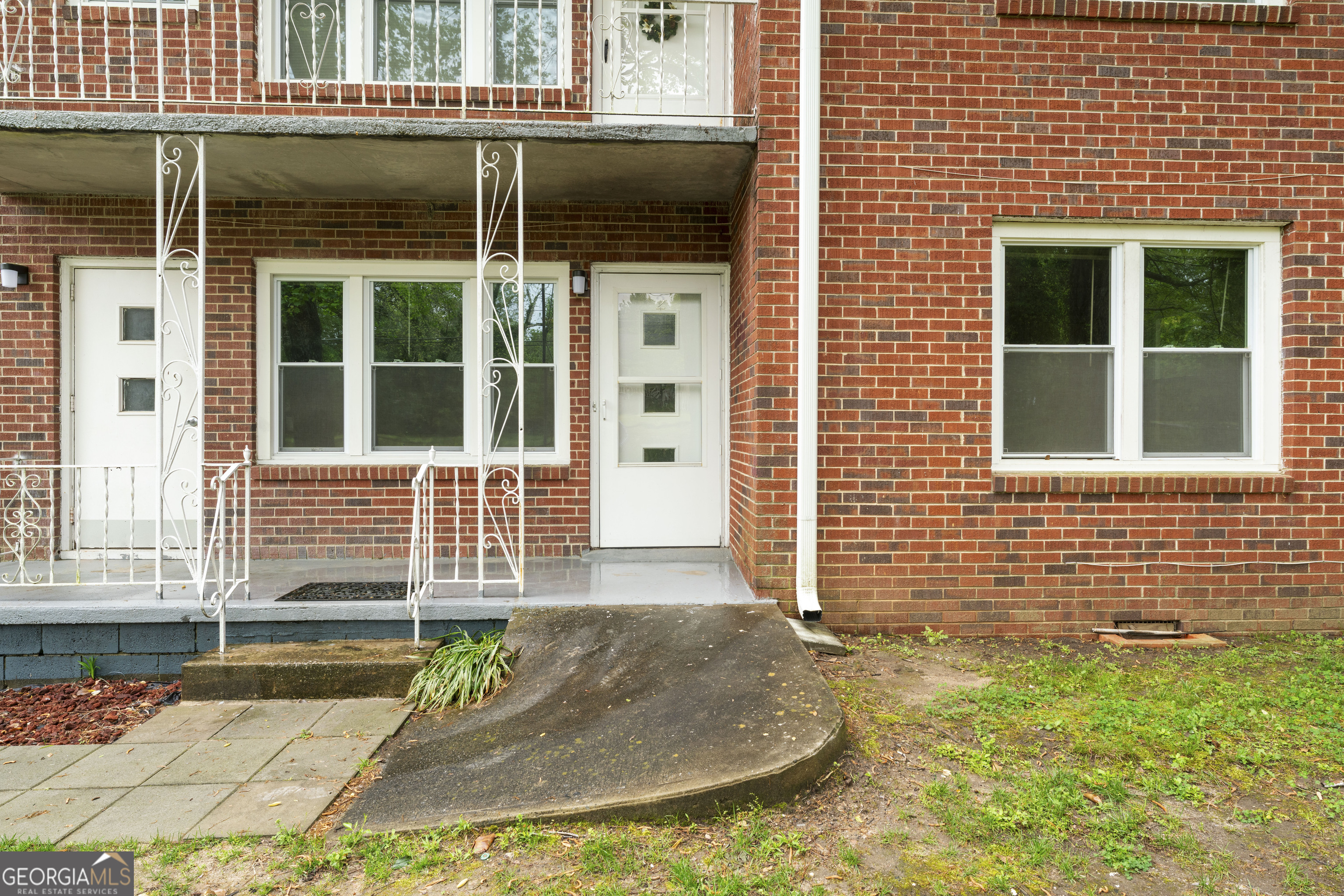 147 Burnside Street Property Photo 9