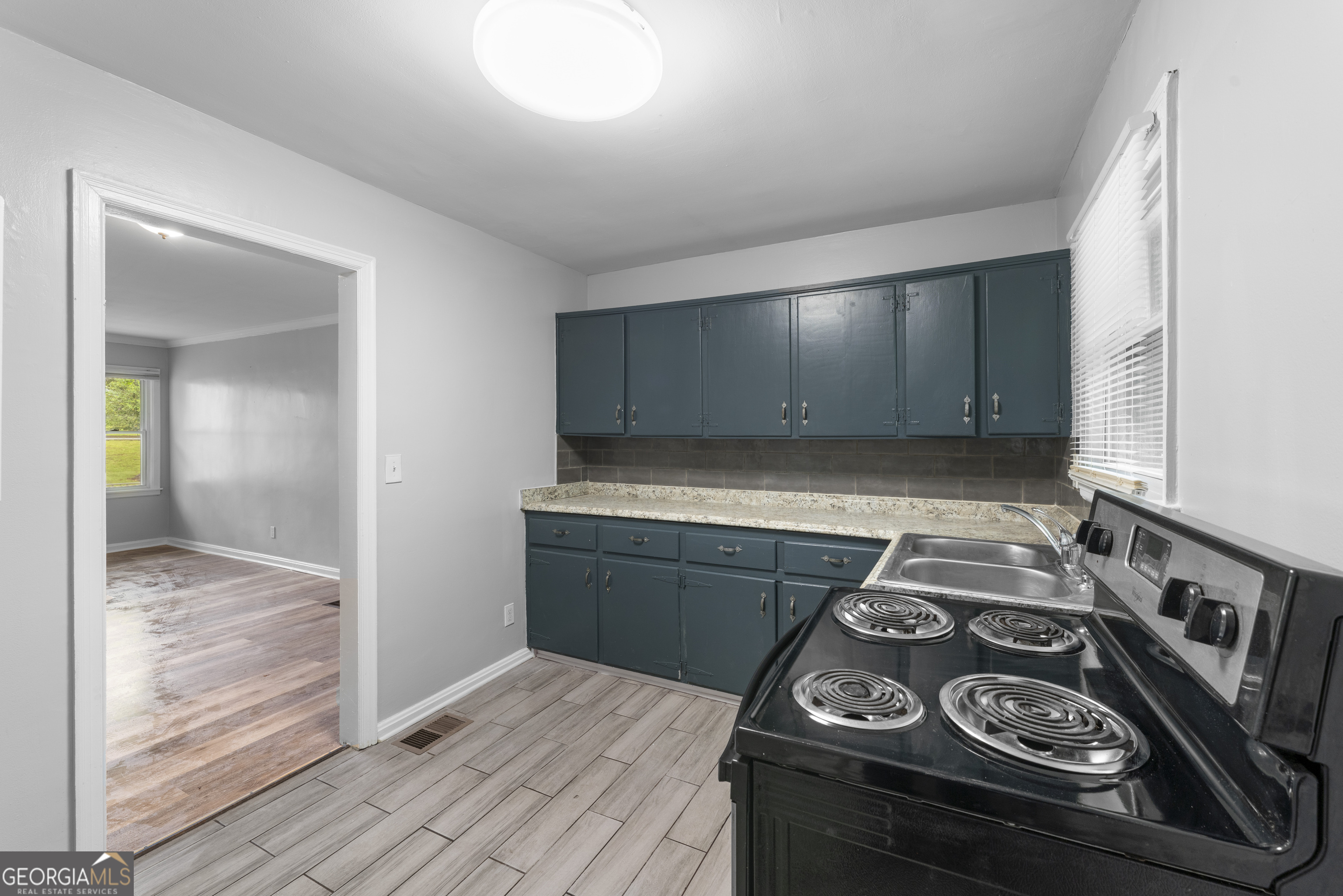 147 Burnside Street Property Photo 12