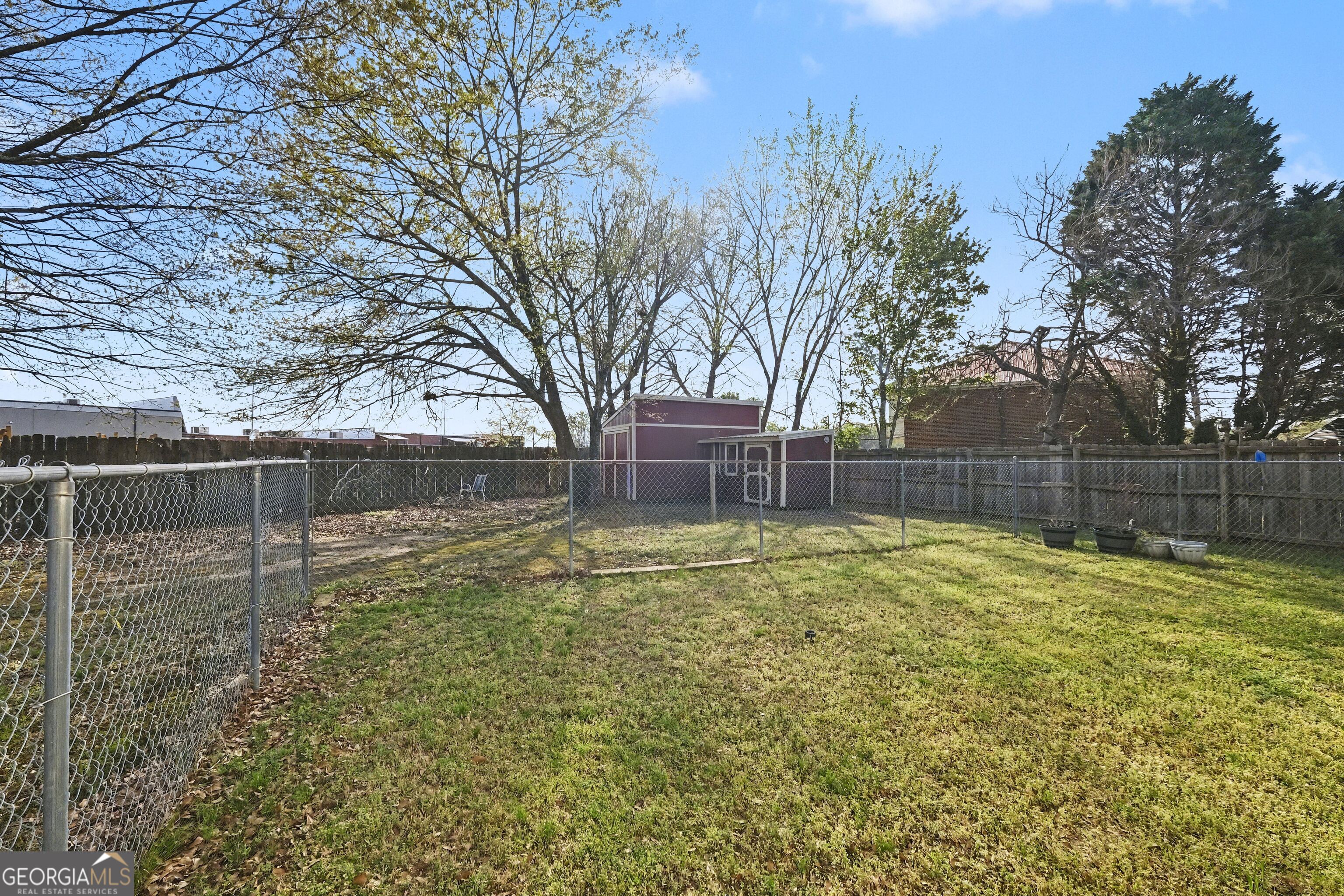 280 Courtyard Circle Property Photo 23