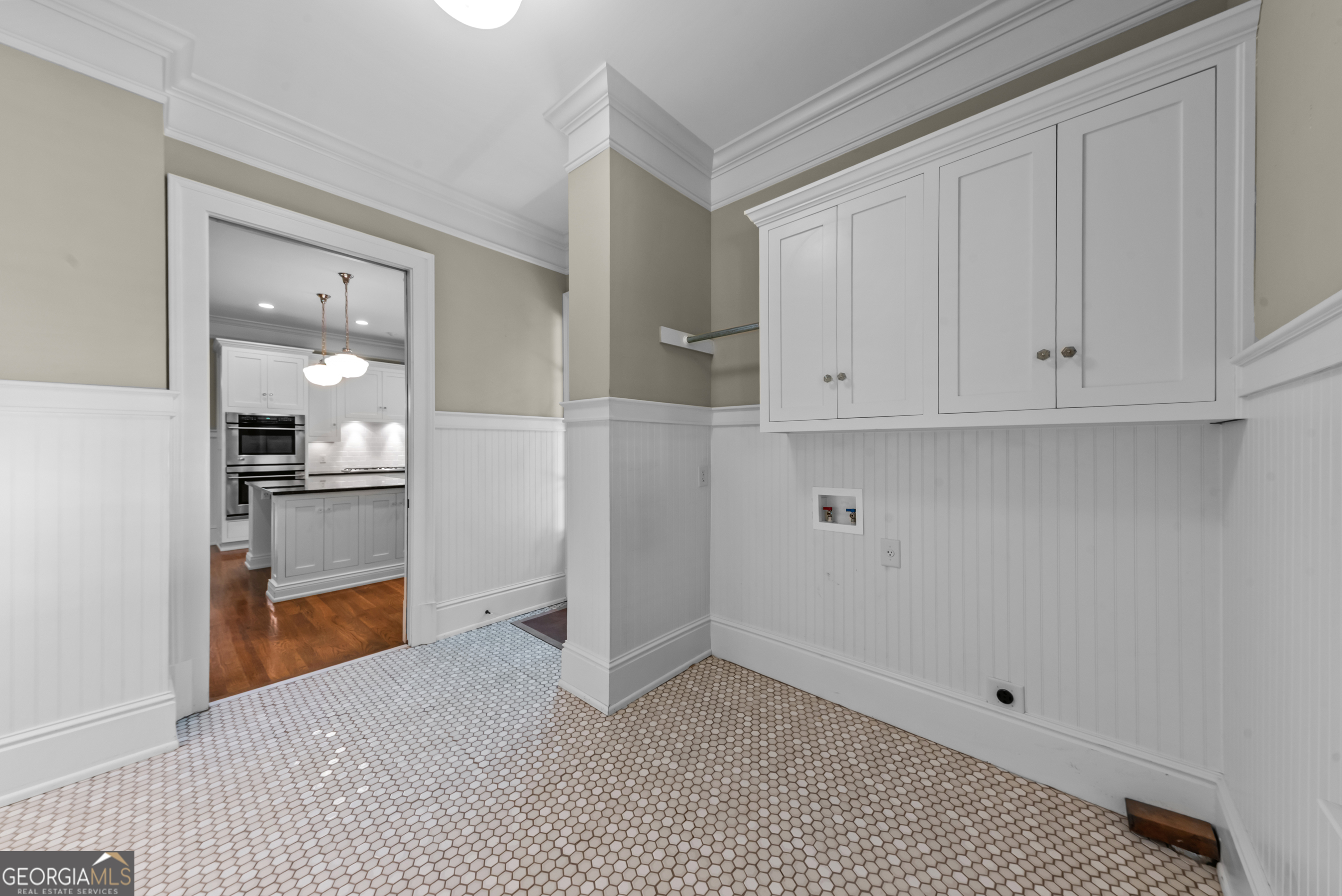 763 Hunter Street Property Photo 29