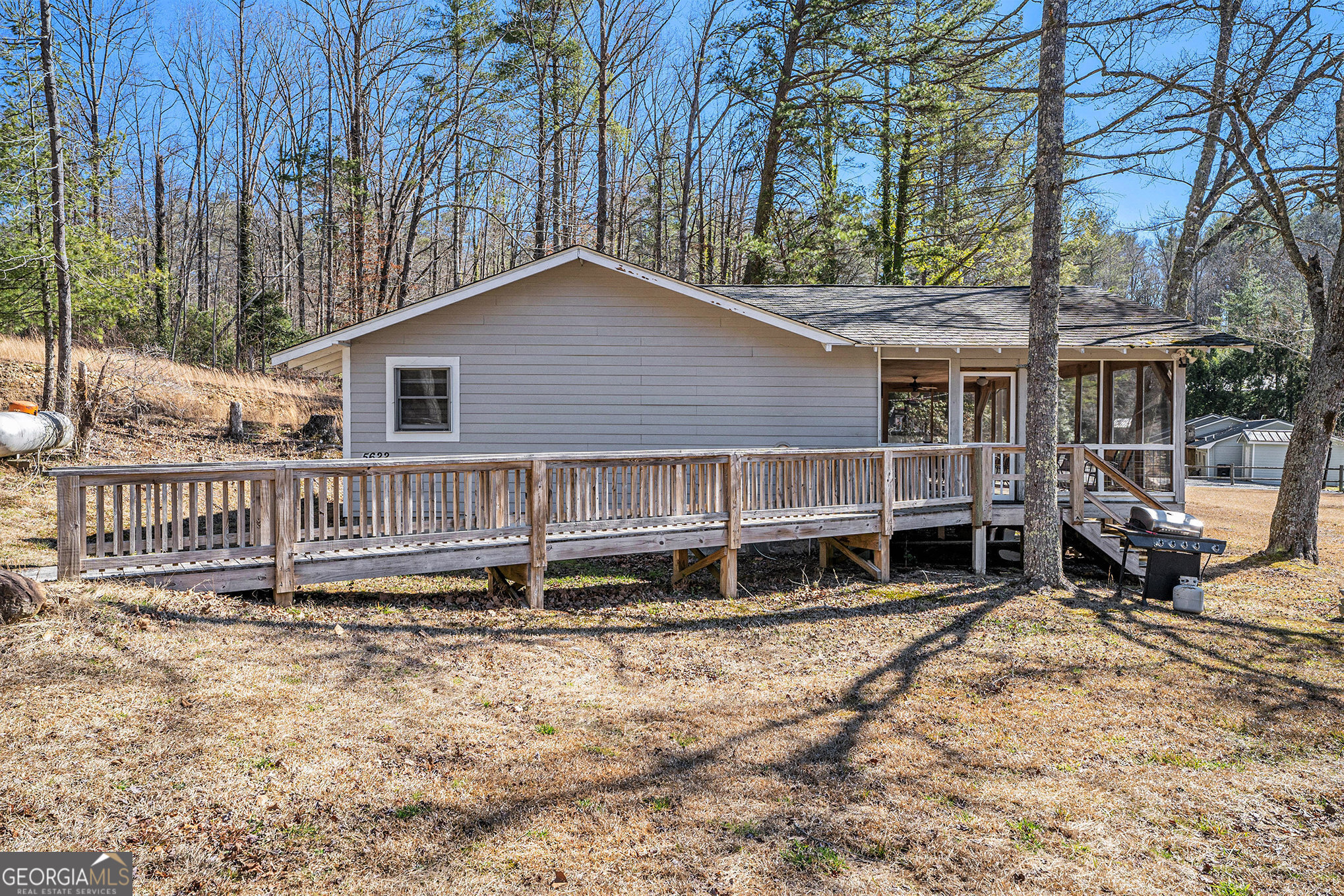 5622 Murray Cove Road Property Photo 4
