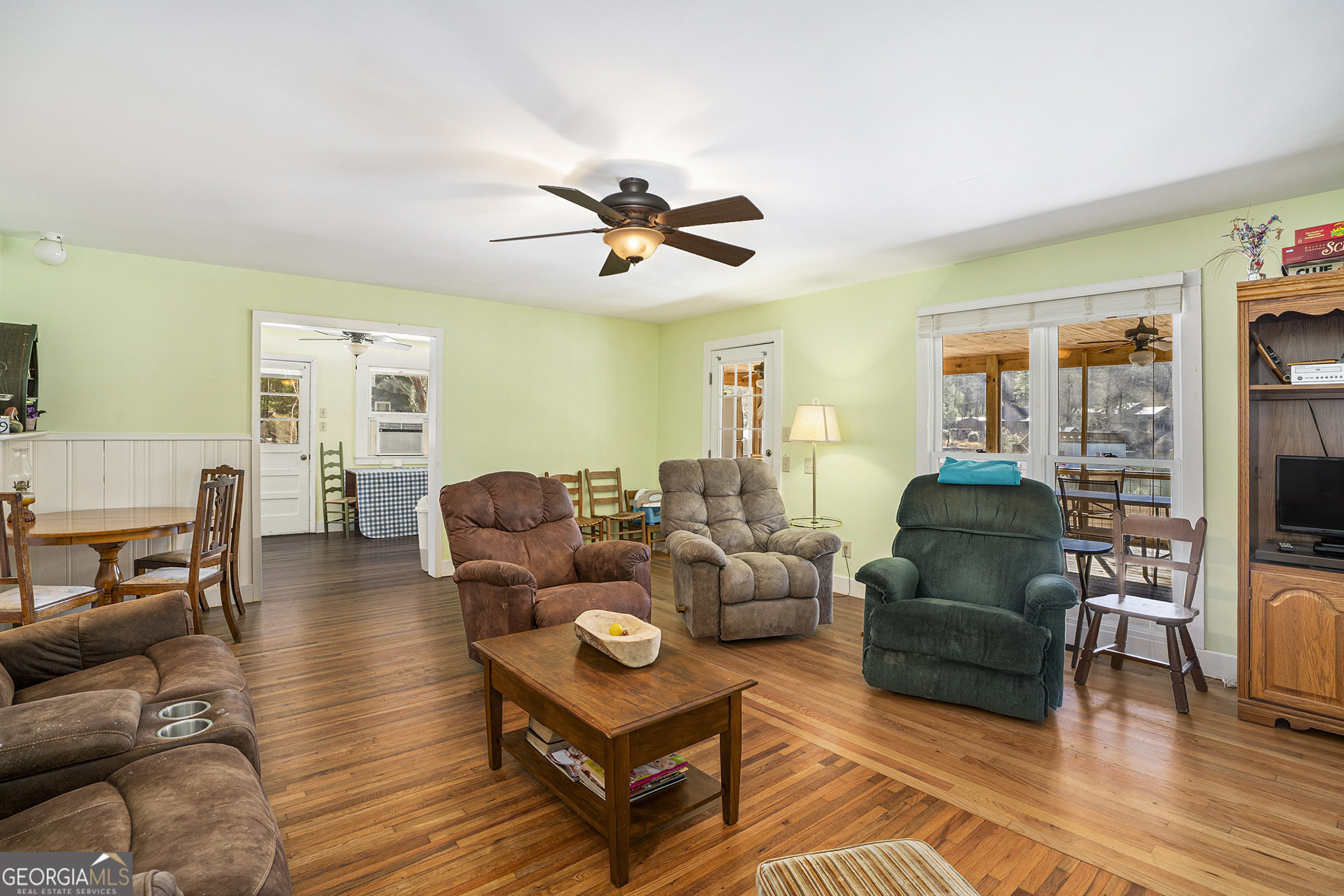 5622 Murray Cove Road Property Photo 5
