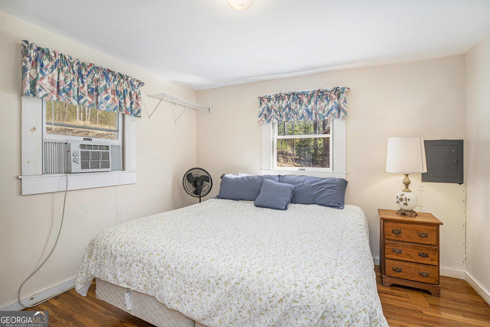 5622 Murray Cove Road Property Photo 14