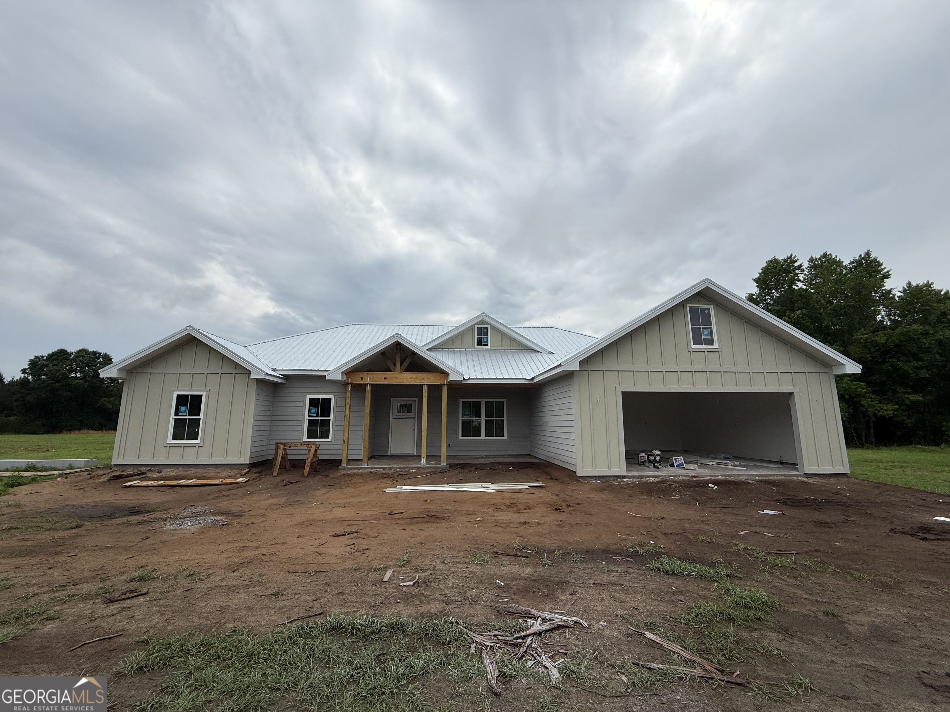 997 Ne Darwell Long Road Property Photo 1