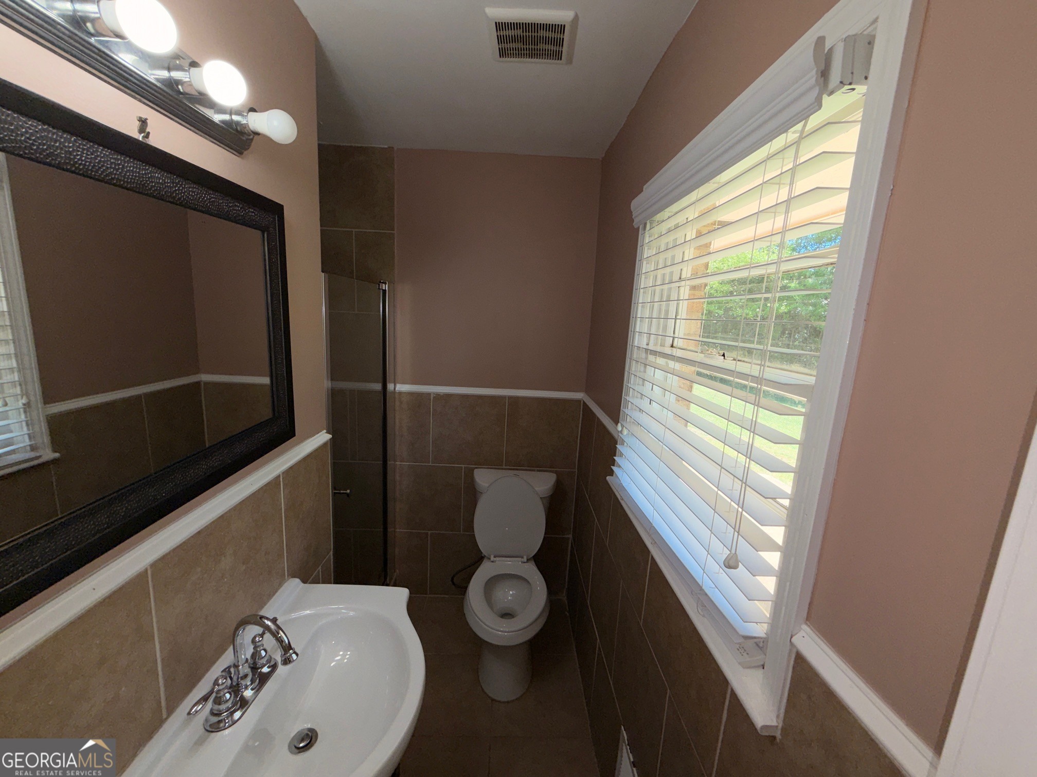 6062 Arden Court Property Photo 5