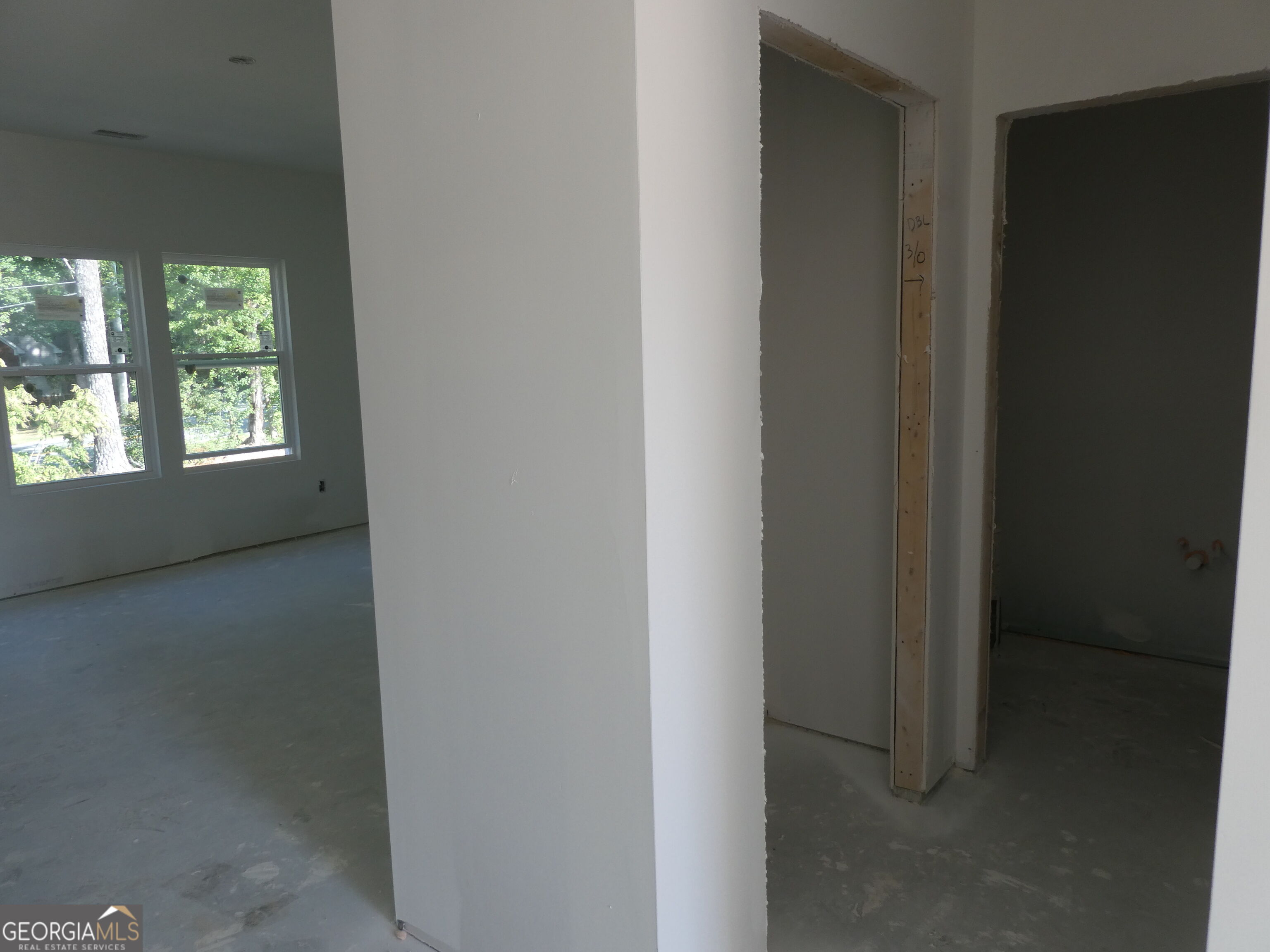 3281 Pepperpike Court Property Photo 3