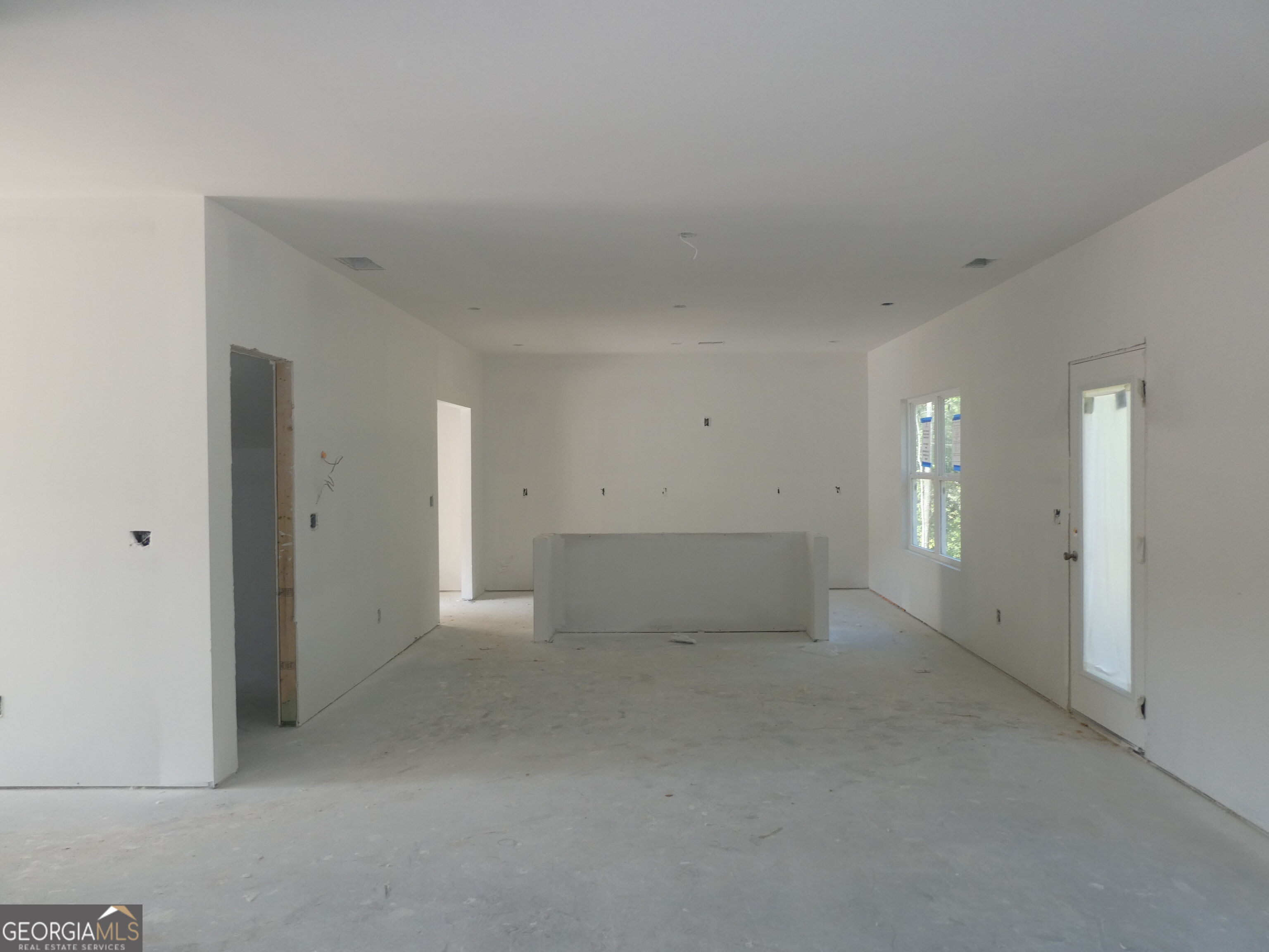 3281 Pepperpike Court Property Photo 4