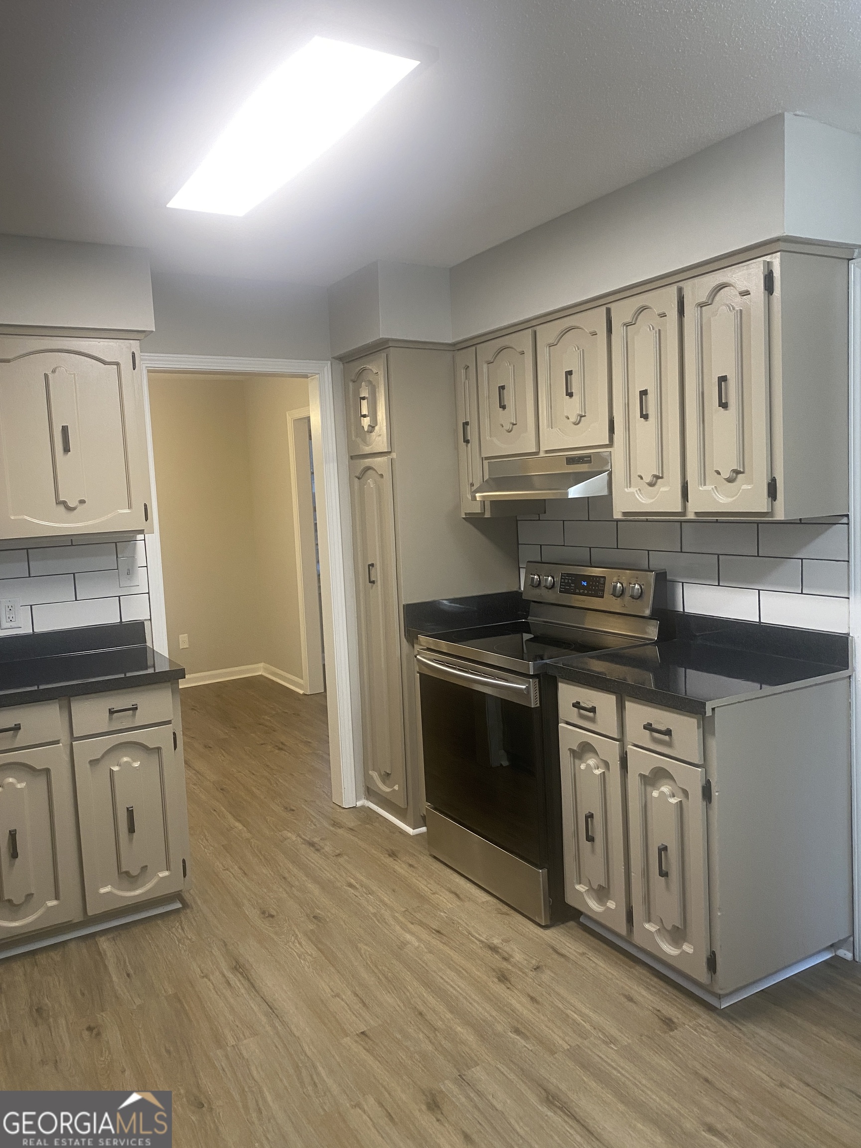 1826 Woodhollow Drive Property Photo 2