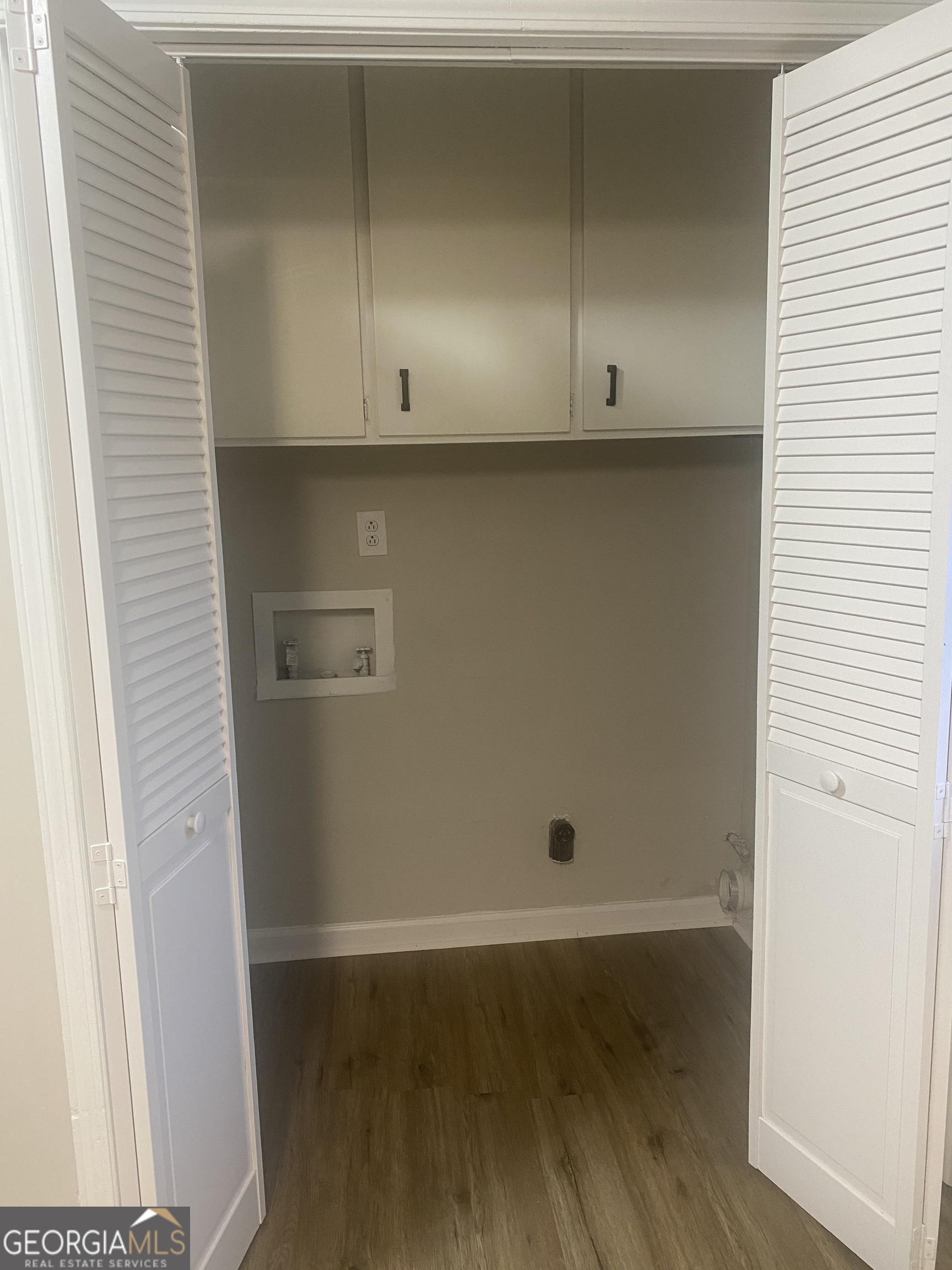 1826 Woodhollow Drive Property Photo 3