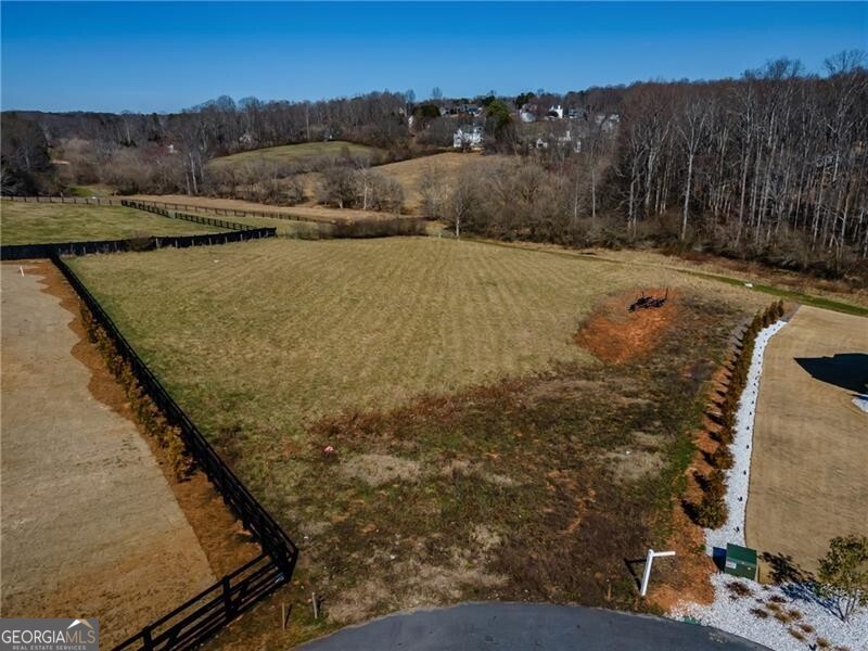 5170 Howard Road Property Photo 5