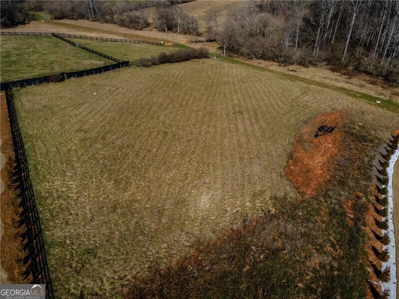 5170 Howard Road Property Photo 7
