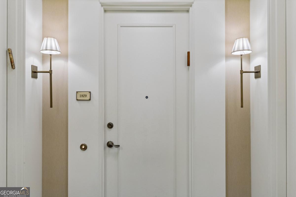3630 Peachtree Road Ne # 1809 Property Photo 9