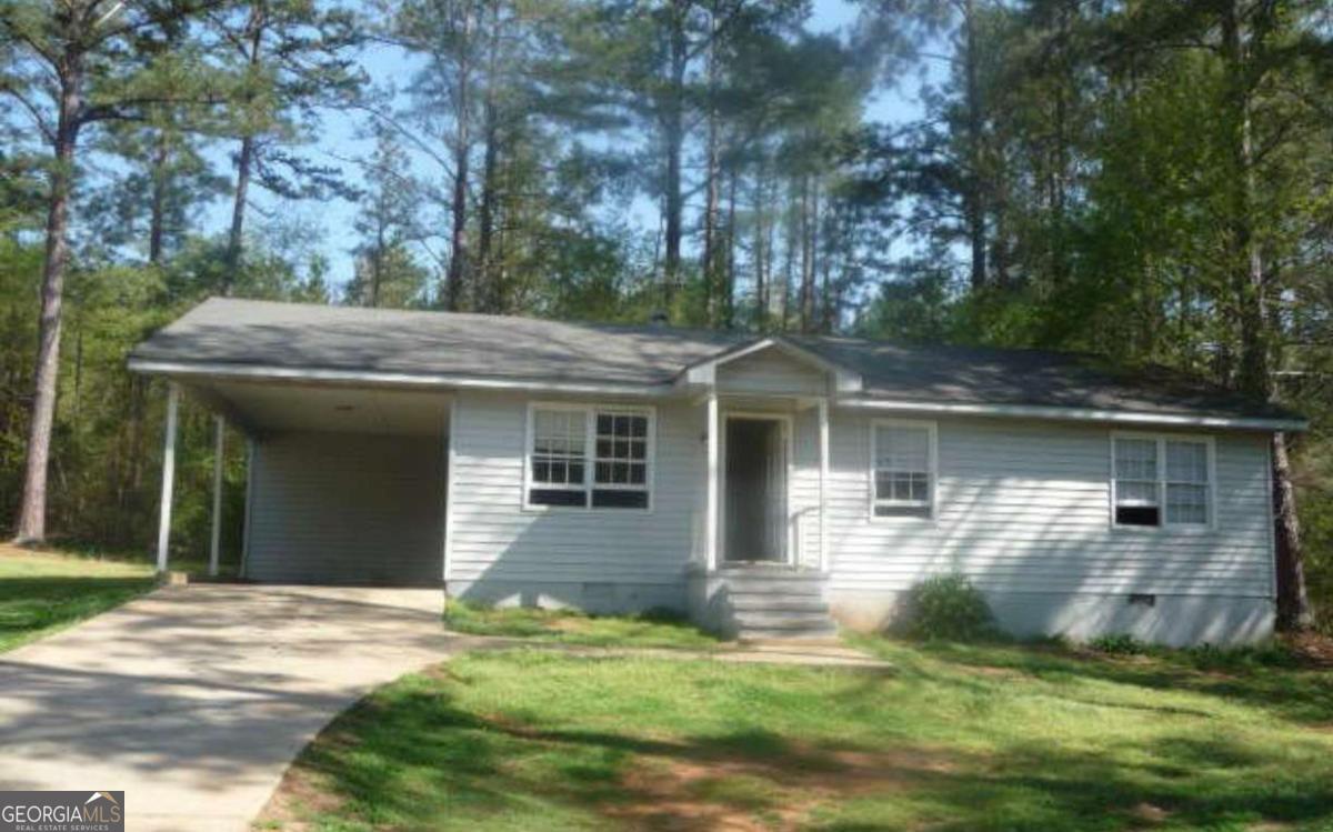 1145 Spring Creek Circle Property Photo 2