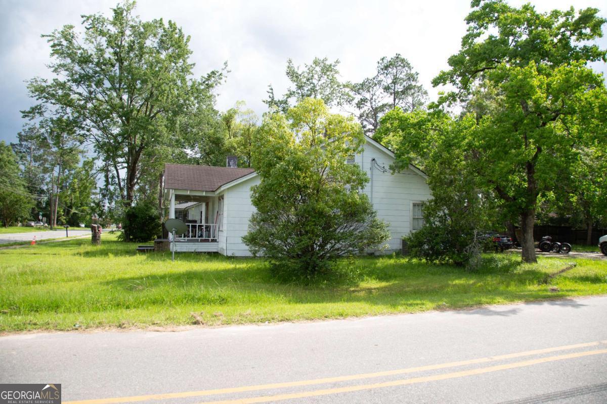 207 Thomas Sreet Property Photo 3
