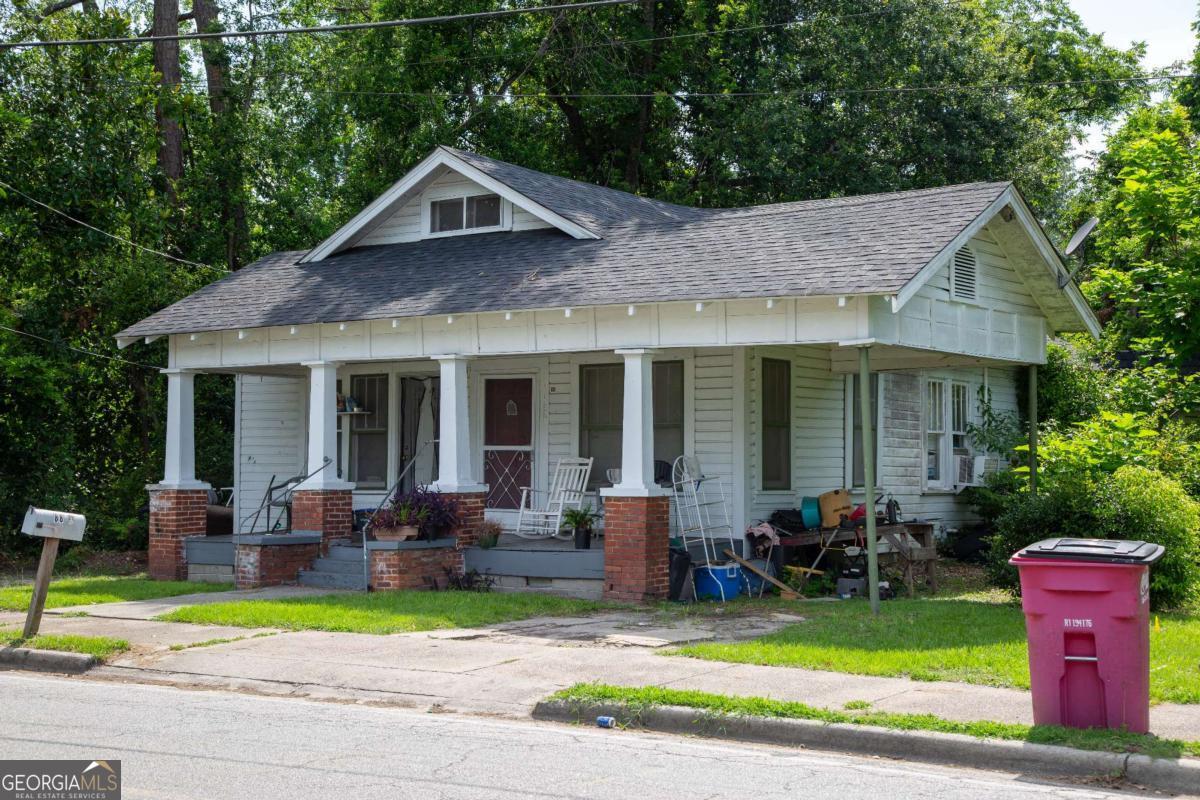 88 Oak Street Property Photo 2