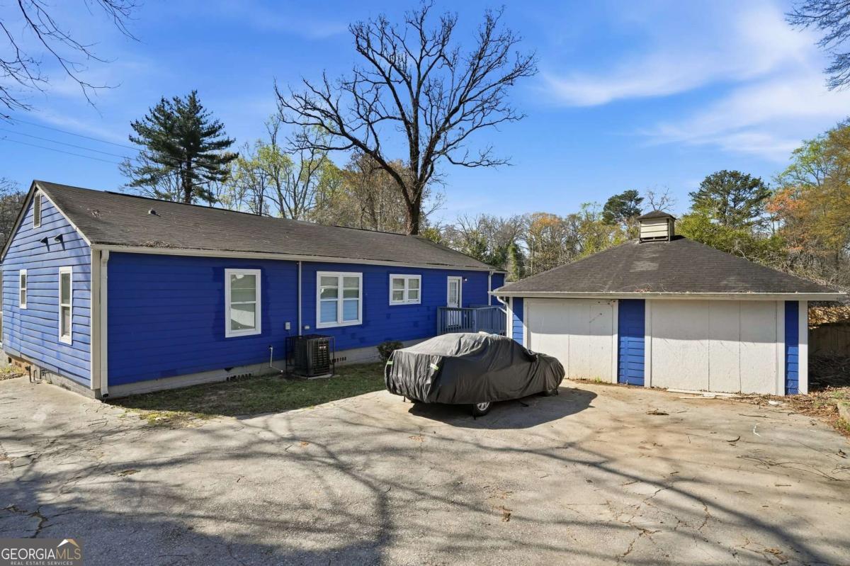 1333 Campbellton Road Sw Property Photo 4
