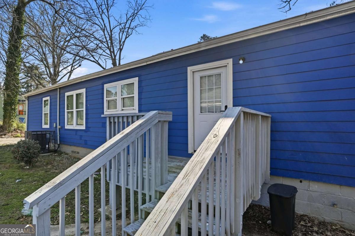 1333 Campbellton Road Sw Property Photo 5