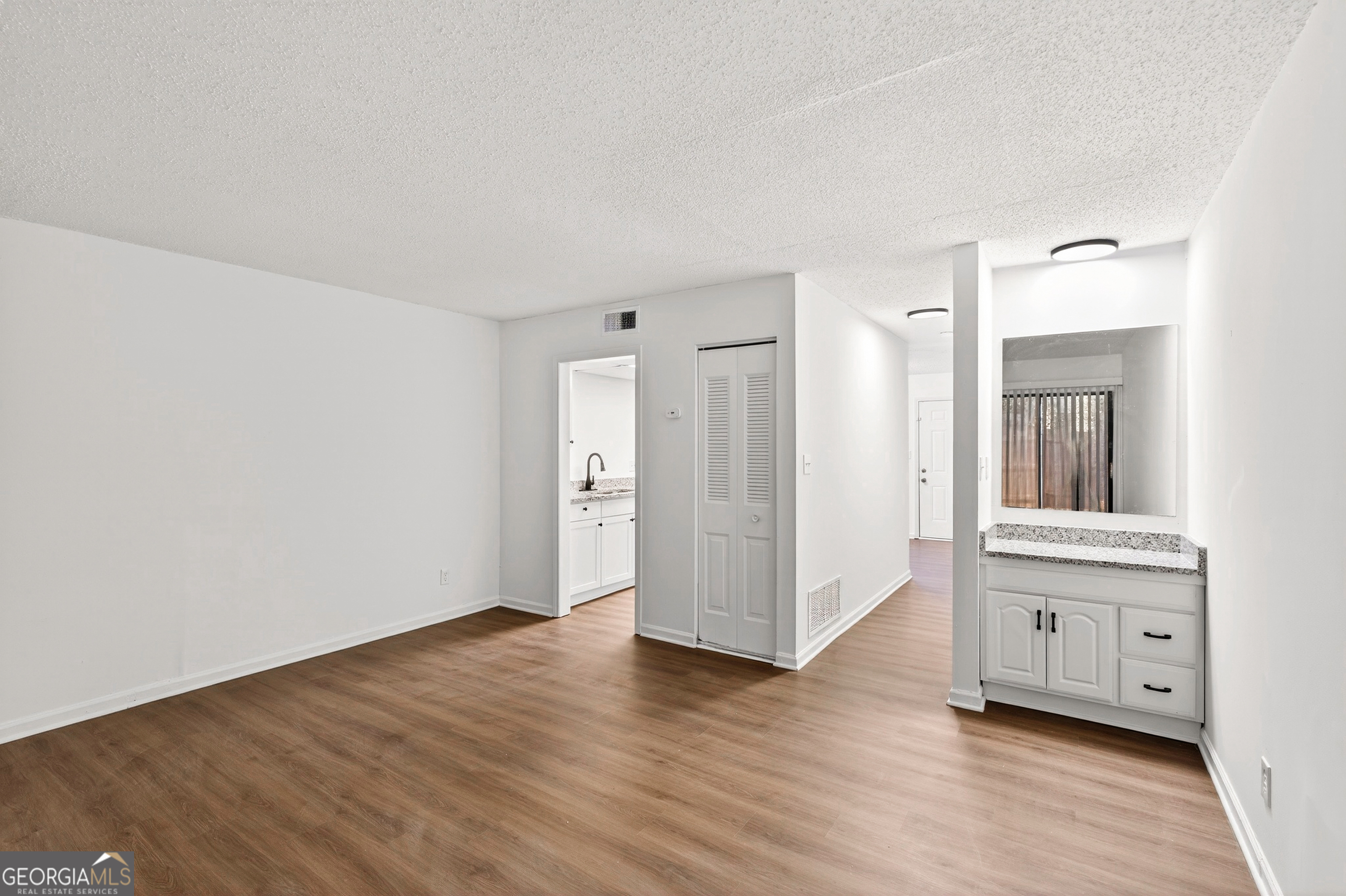 3867 Moran Way Property Photo 10