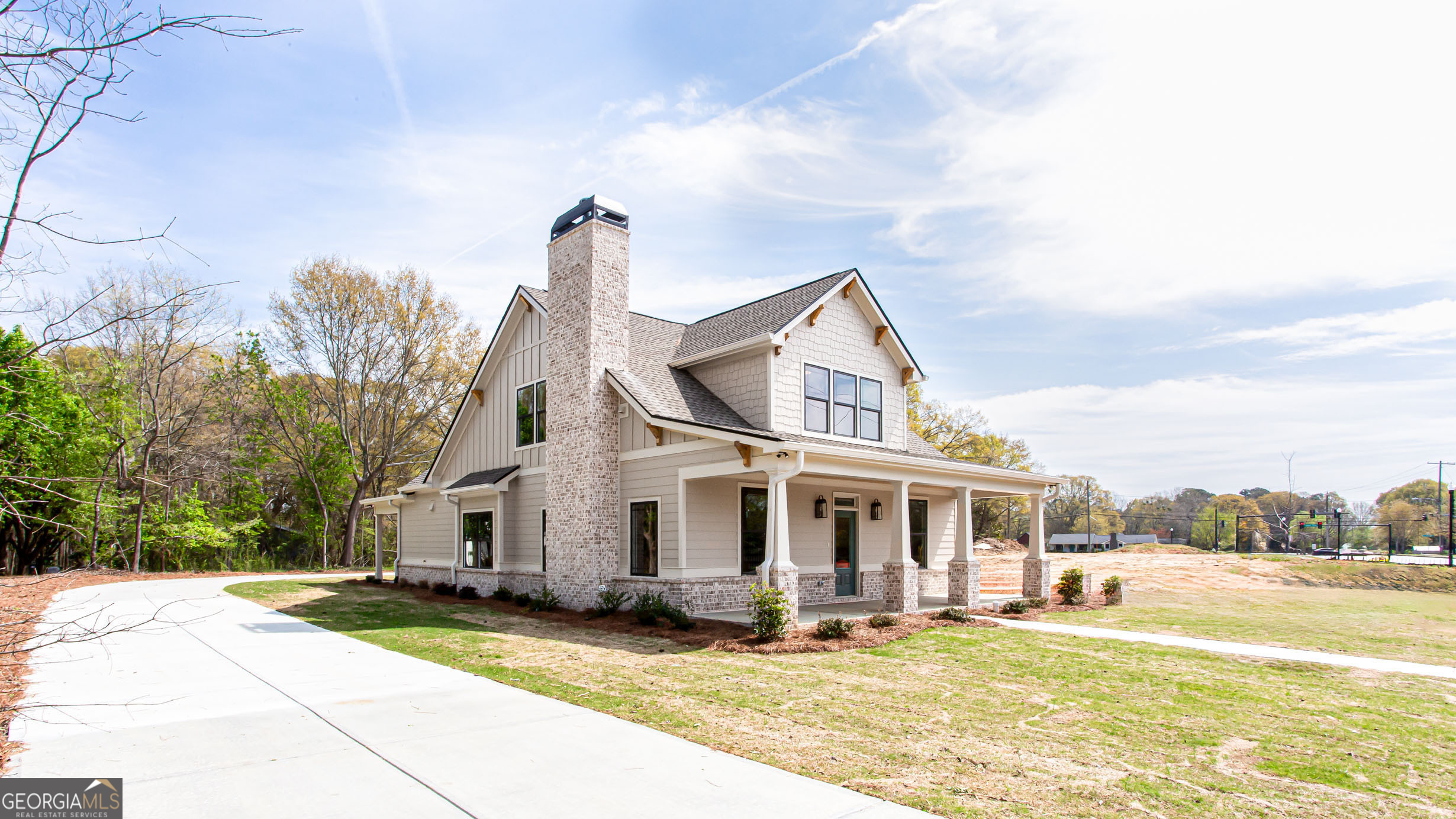 2044 Bennett Road Property Photo 4
