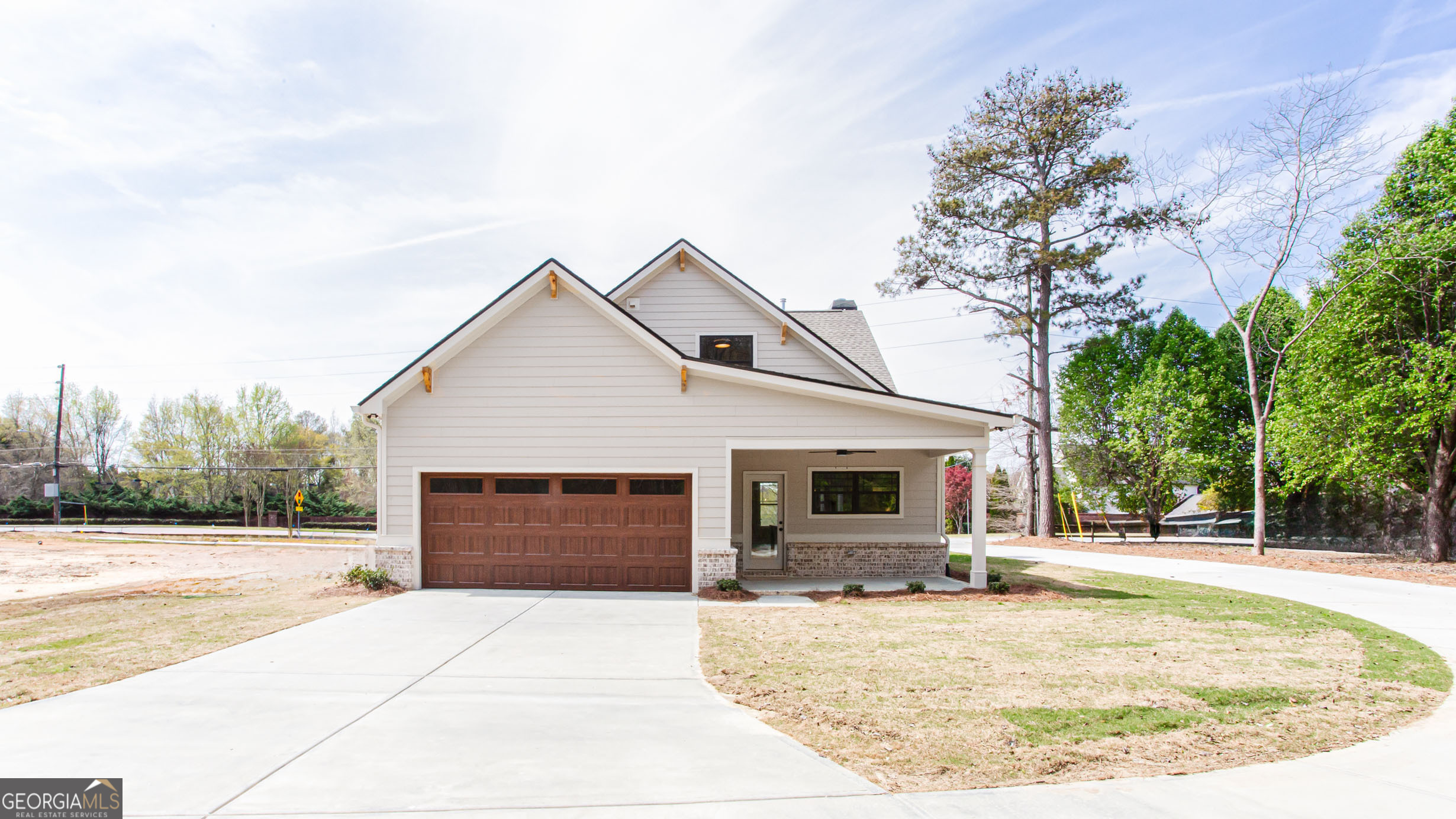 2044 Bennett Road Property Photo 6