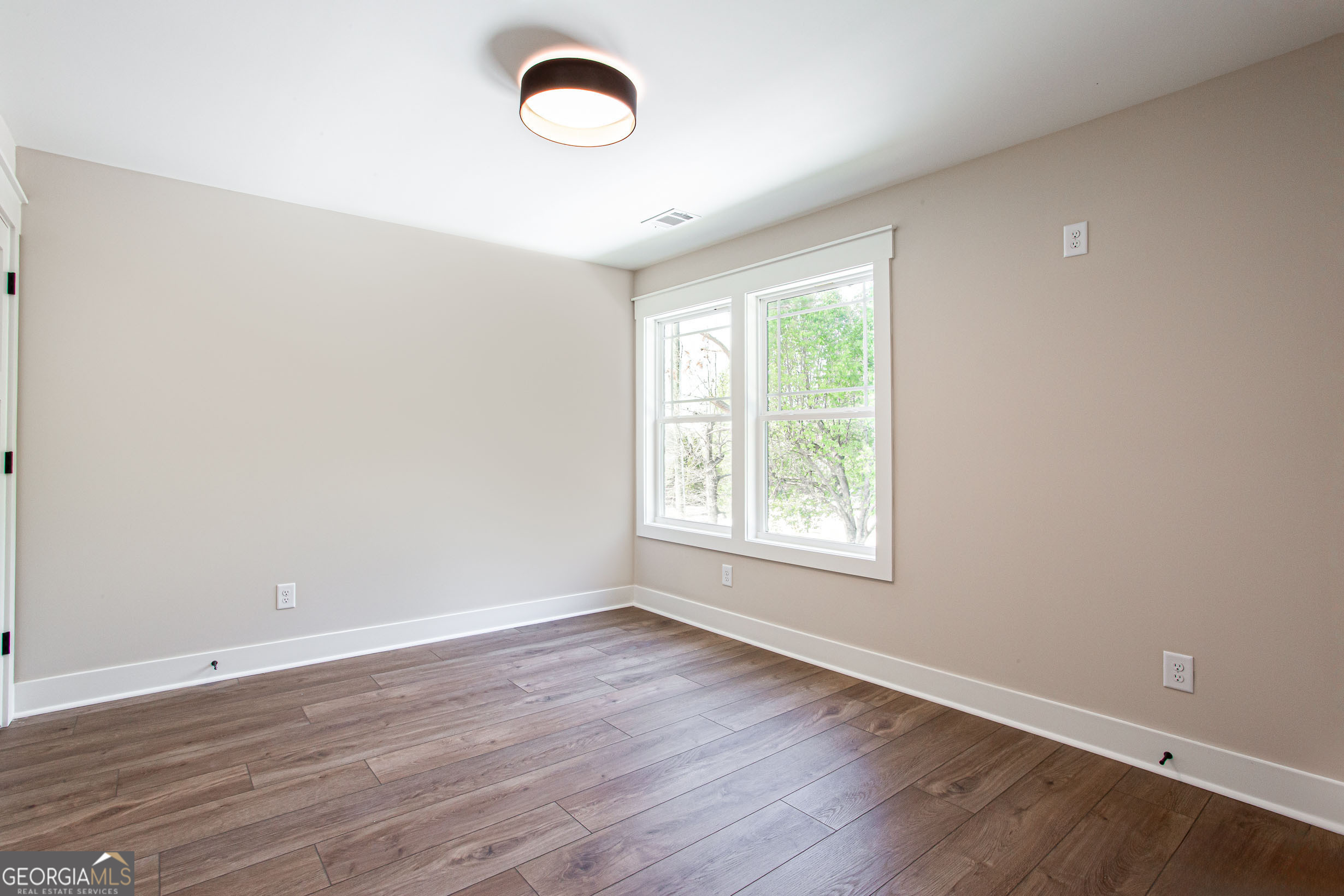 2044 Bennett Road Property Photo 40