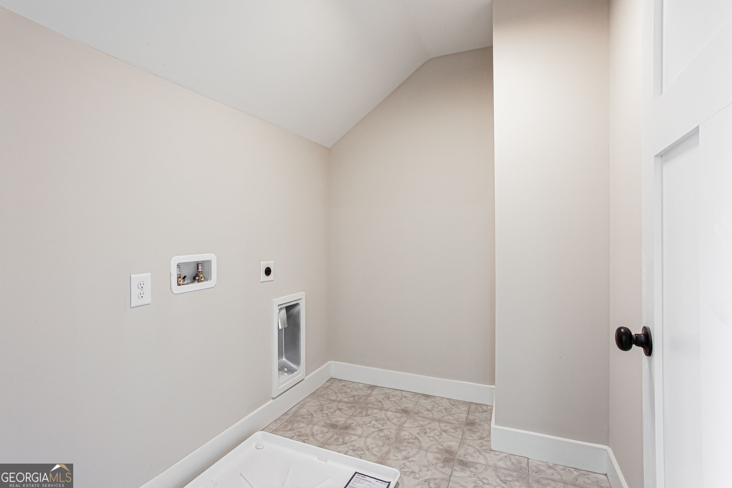 2044 Bennett Road Property Photo 51