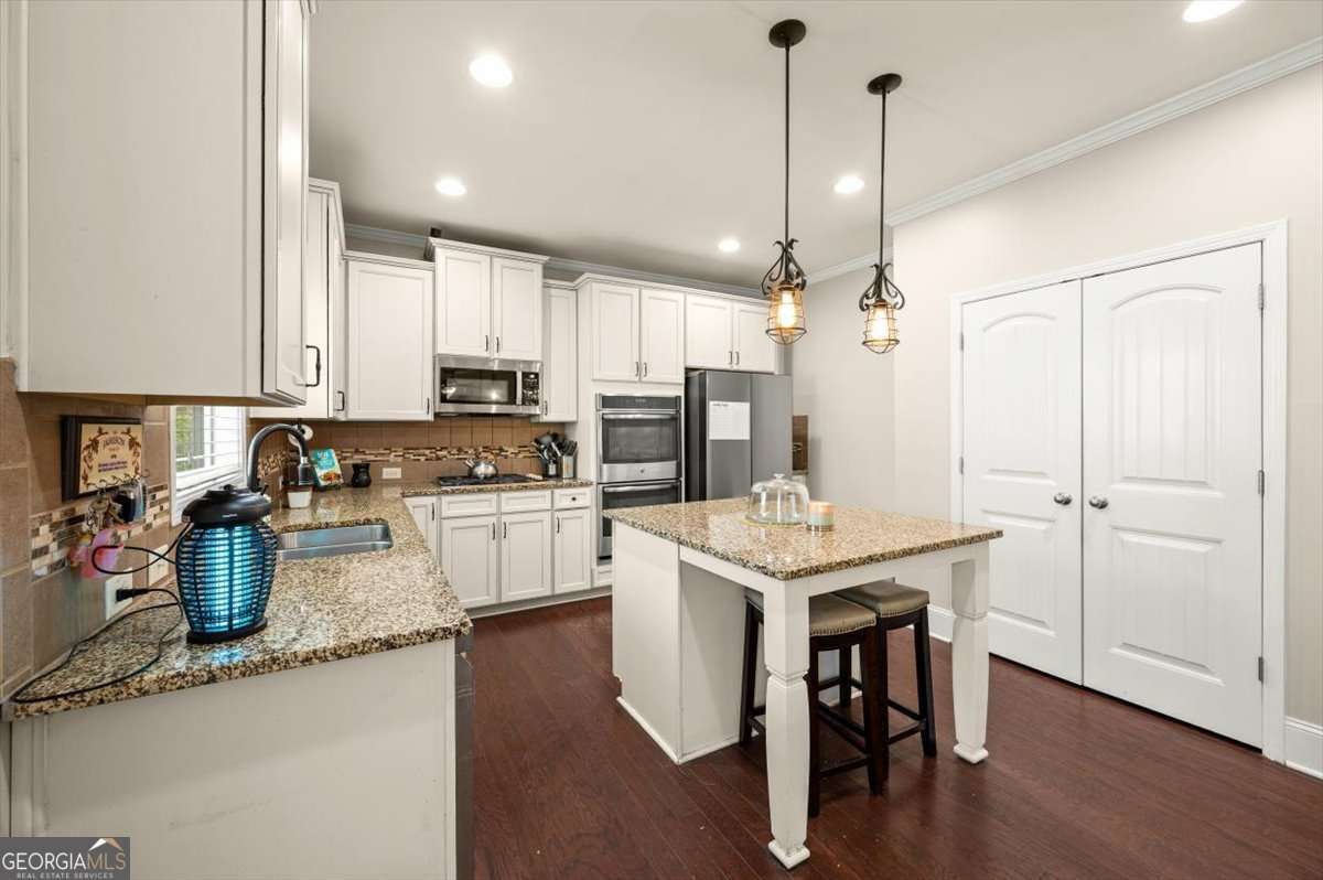 5472 Heatherbrooke Drive Nw Property Photo 10