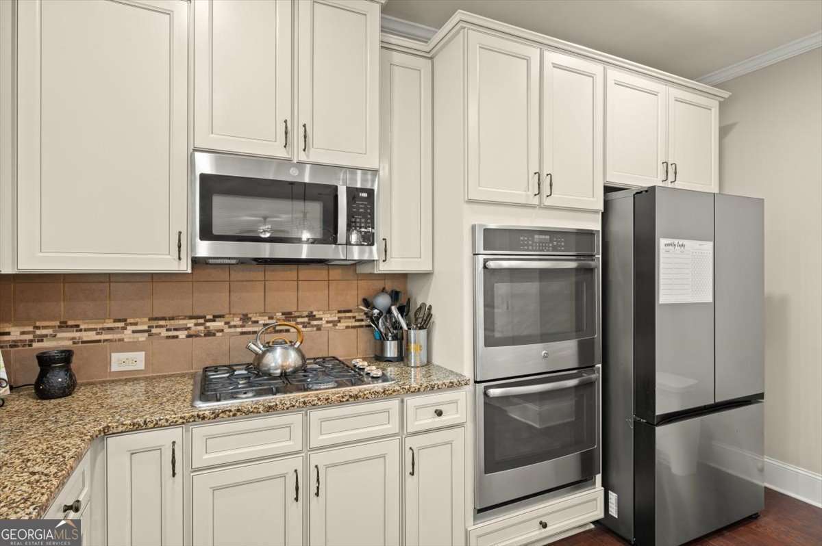 5472 Heatherbrooke Drive Nw Property Photo 13