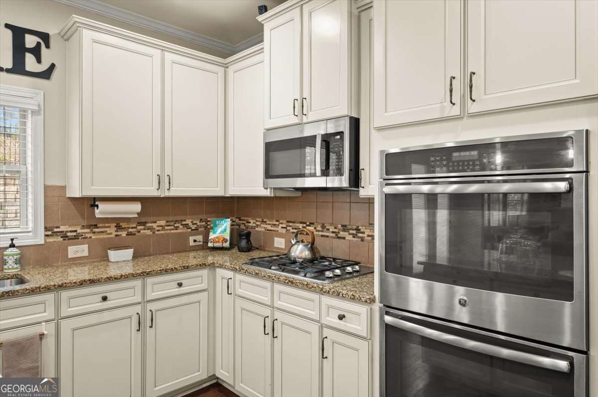 5472 Heatherbrooke Drive Nw Property Photo 14