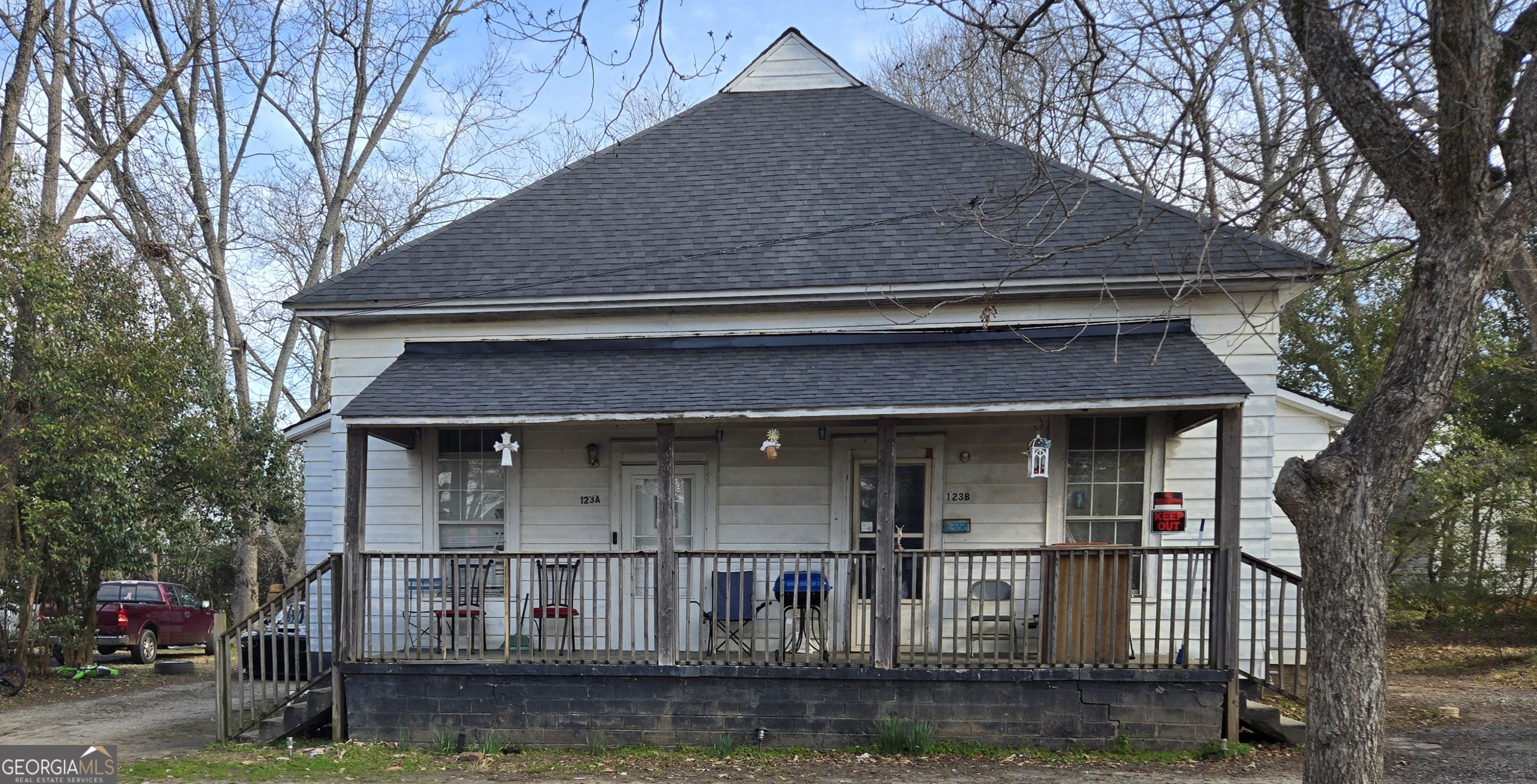 123 School Street Property Photo 1