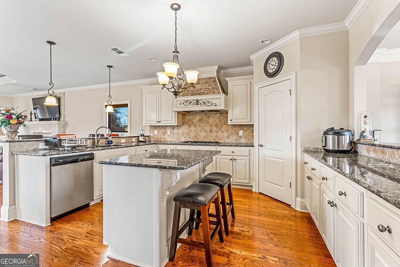 376 Masters Club Boulevard Property Photo 11