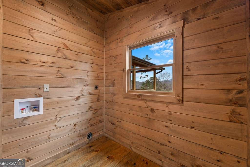 416 Windy Valley Trail Property Photo 28