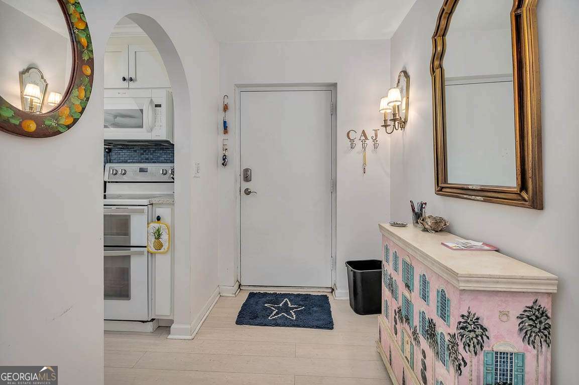 548 Oglethorpe Avenue # 11 Property Photo 5