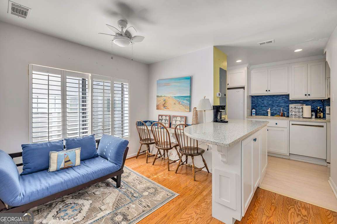 548 Oglethorpe Avenue # 11 Property Photo 8