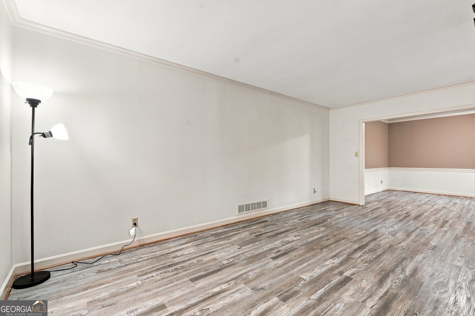 1387 Springdale Road Property Photo 4