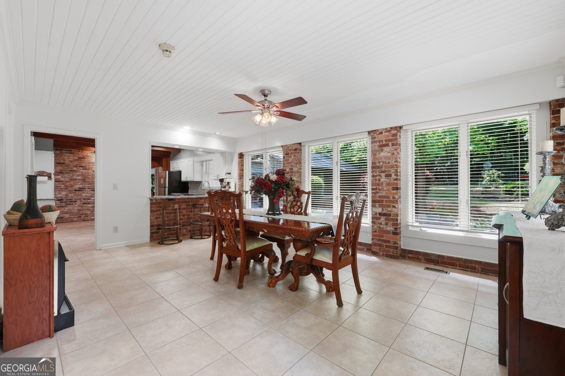 1387 Springdale Road Property Photo 8