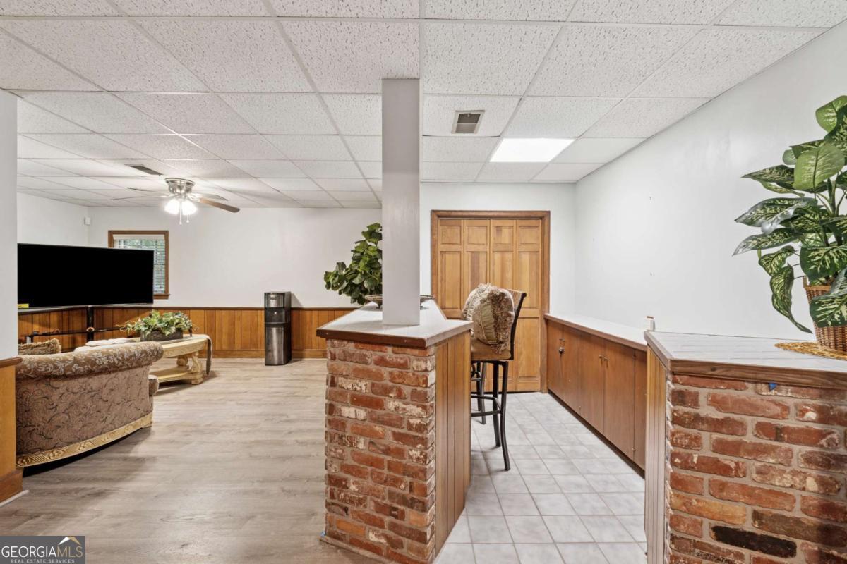 1387 Springdale Road Property Photo 28